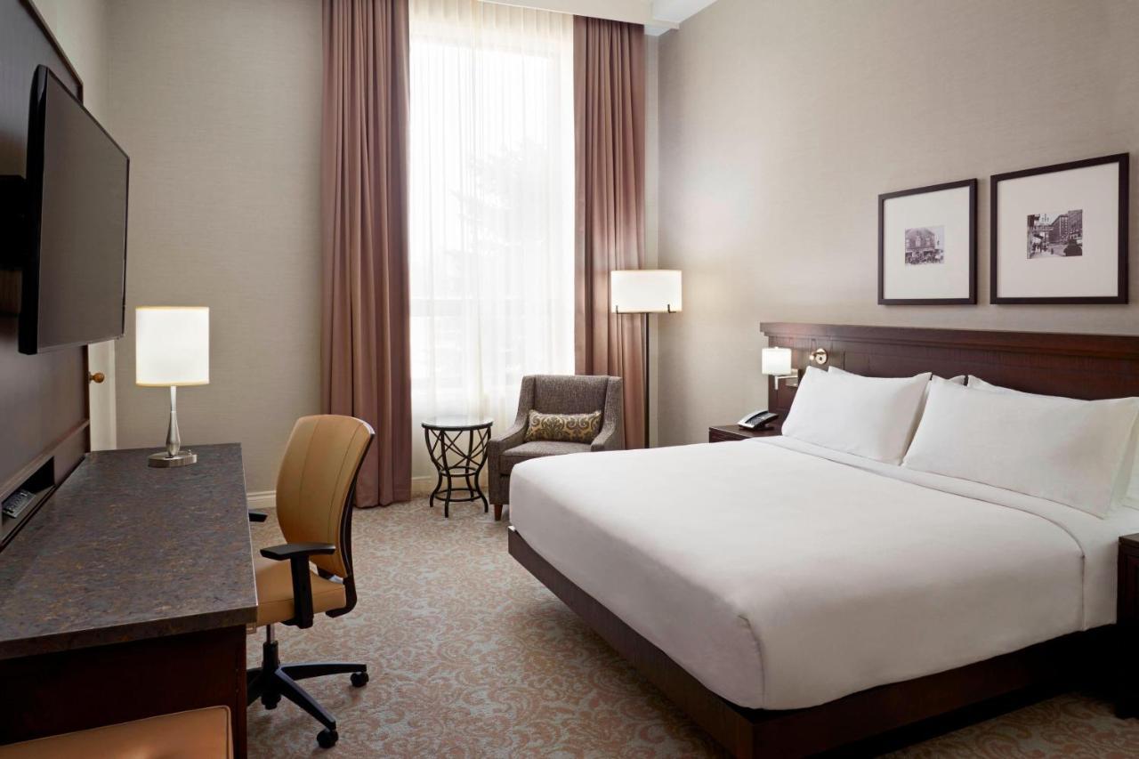Delta Hotels By Marriott London Armouries Εξωτερικό φωτογραφία