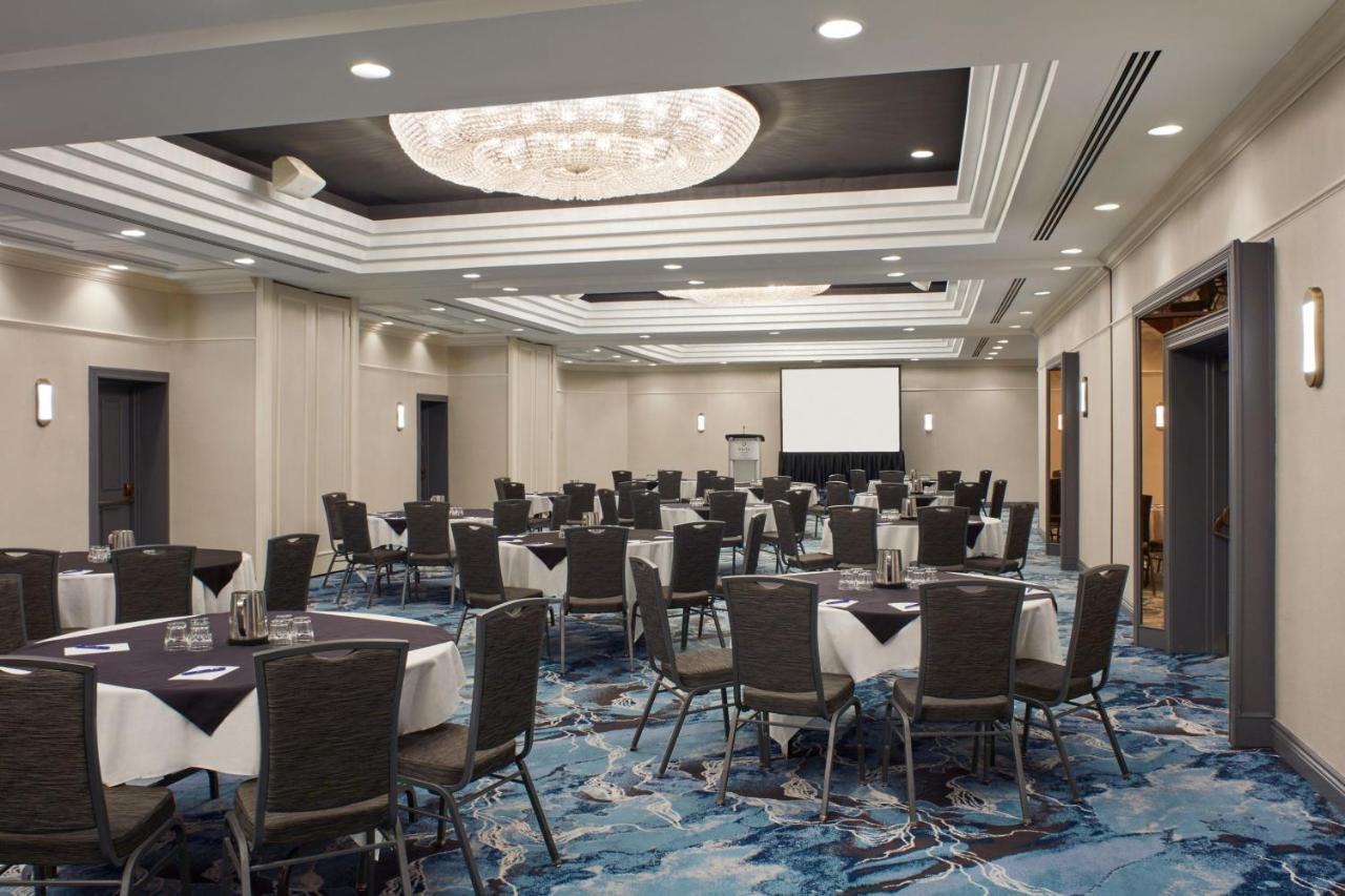 Delta Hotels By Marriott London Armouries Εξωτερικό φωτογραφία