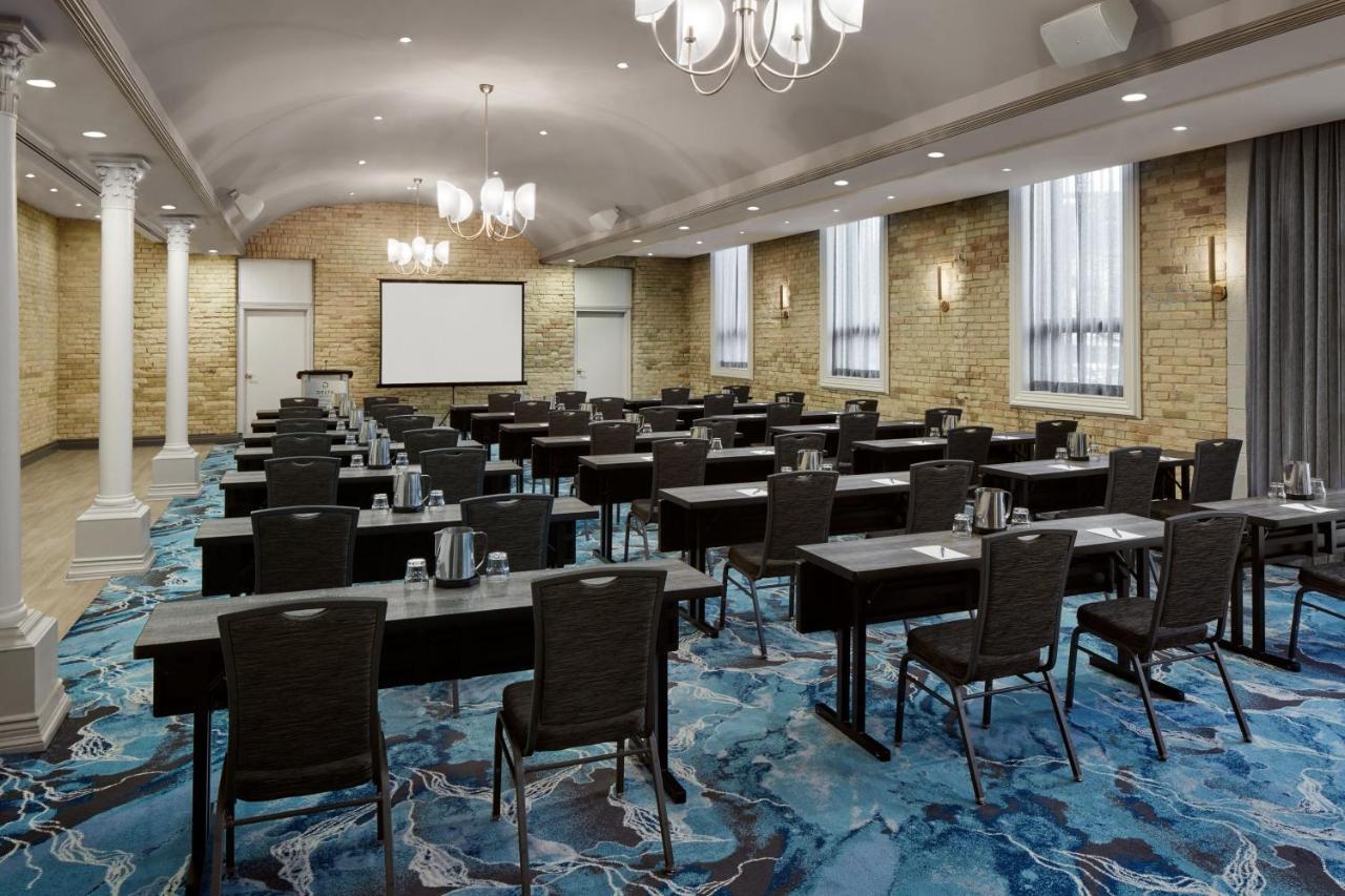Delta Hotels By Marriott London Armouries Εξωτερικό φωτογραφία