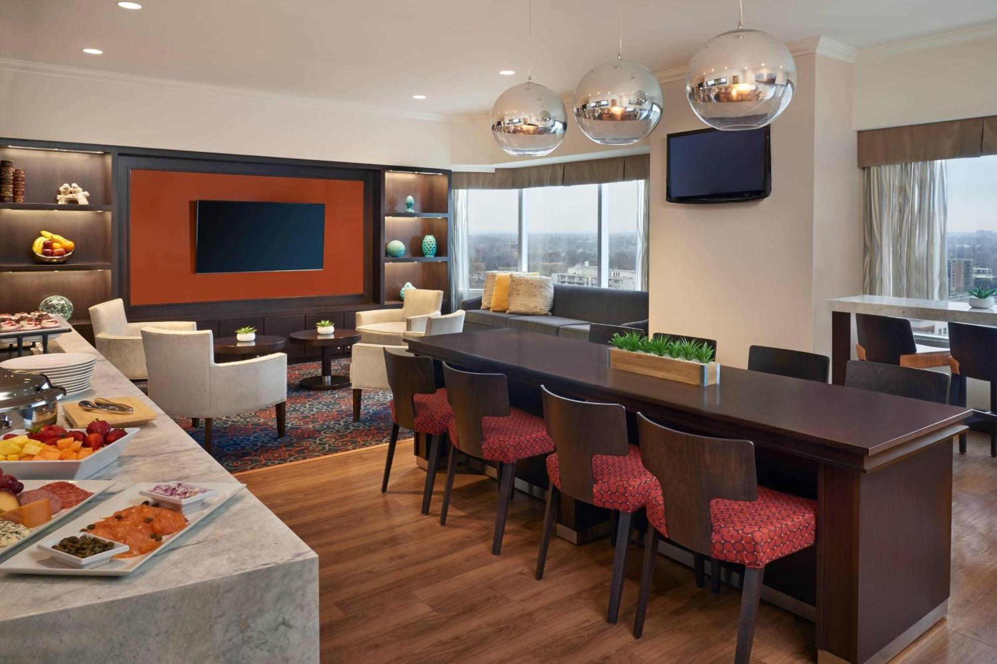 Delta Hotels By Marriott London Armouries Εξωτερικό φωτογραφία