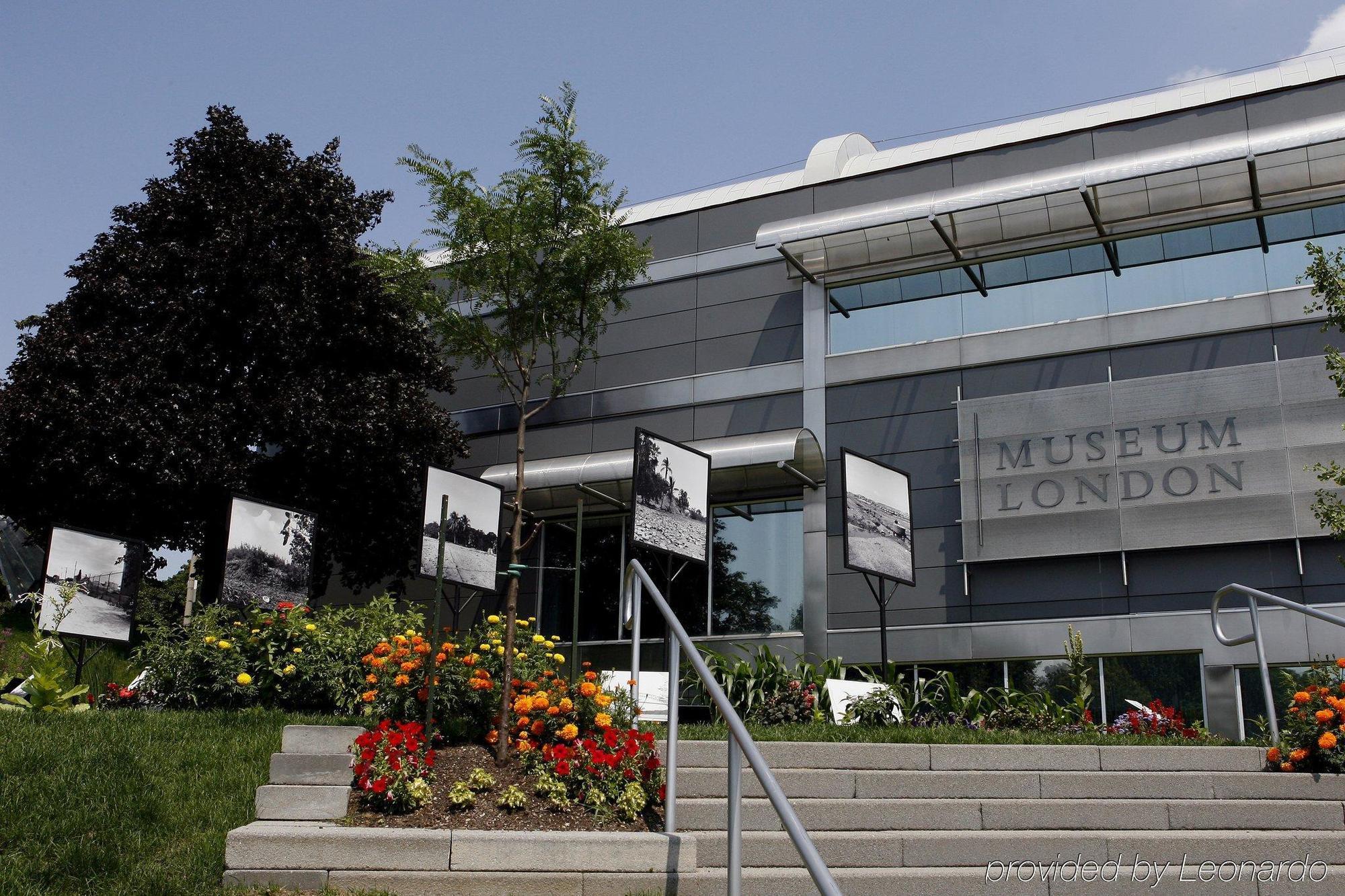Delta Hotels By Marriott London Armouries Εξωτερικό φωτογραφία