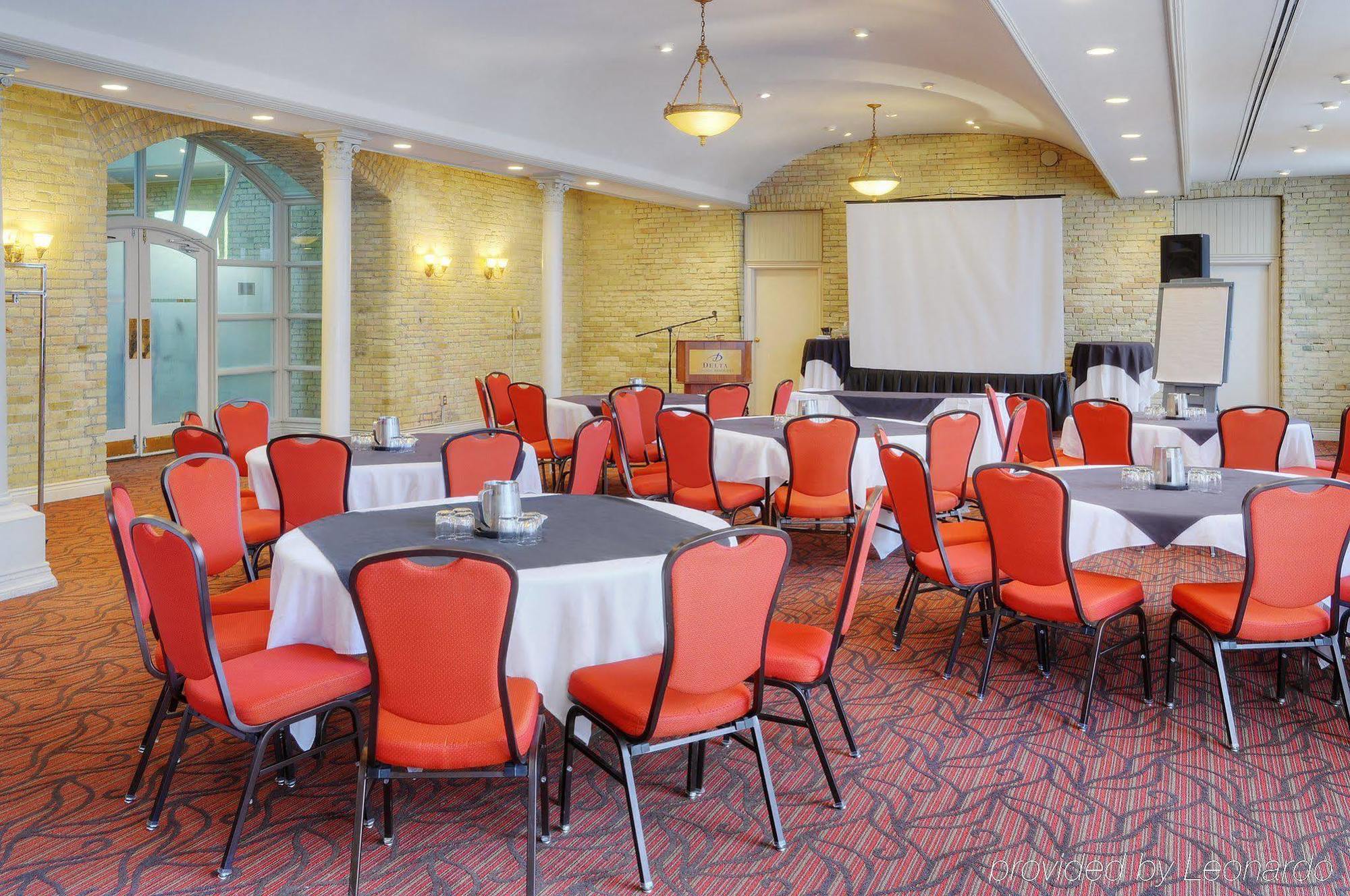 Delta Hotels By Marriott London Armouries Ανέσεις φωτογραφία